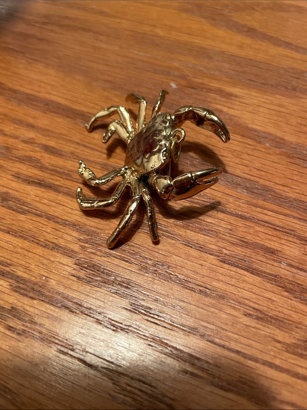 Gold Tone Crab pendant / Brooch - Picture 6 of 6